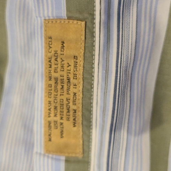 3/$20 Roundtree & Yorke Stripe Button-Up Shirt - Picture 4 of 5